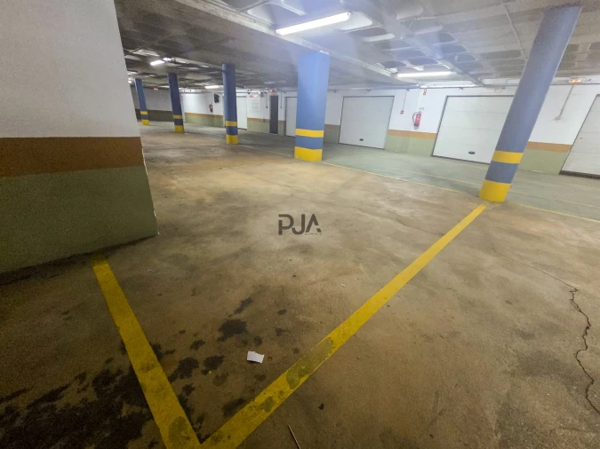 Garagem para Arrendamento em Tondela e Nandufe Foto 3