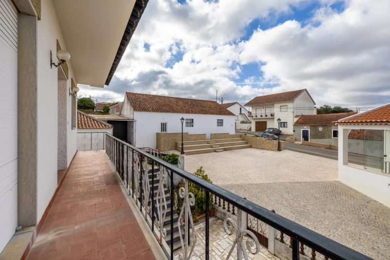 Moradia T5 para Venda em Aljubarrota Foto 4
