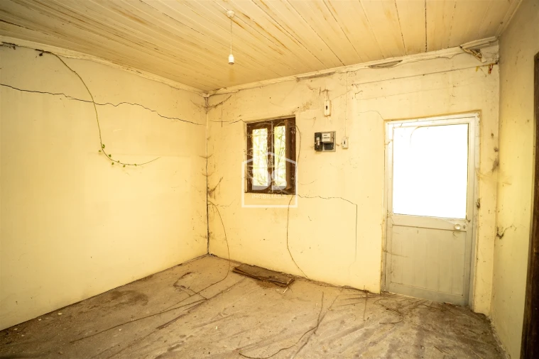 Moradia T2 para Venda em Maceira Foto 6