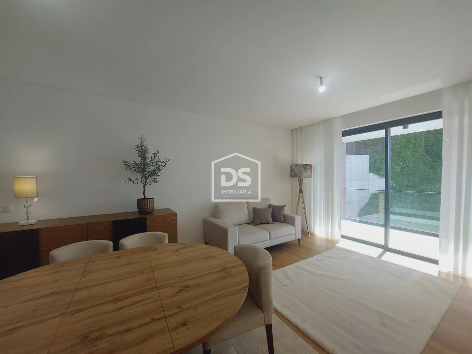 Apartamento T5 para Venda em Funchal (São Pedro) Foto 16