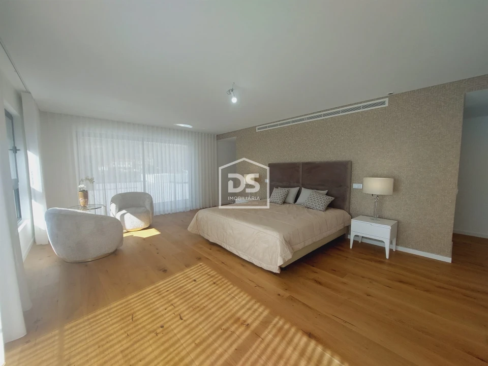 Apartamento T5 para Venda em Funchal (São Pedro) Foto 6