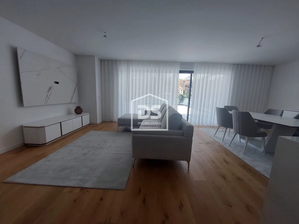 Apartamento T5 para Venda em Funchal (São Pedro) Foto 18