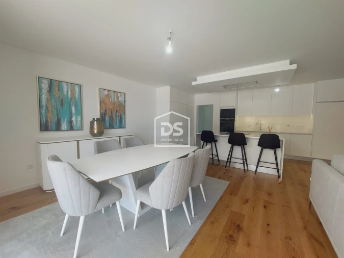 Apartamento T5 para Venda em Funchal (São Pedro) Foto 8