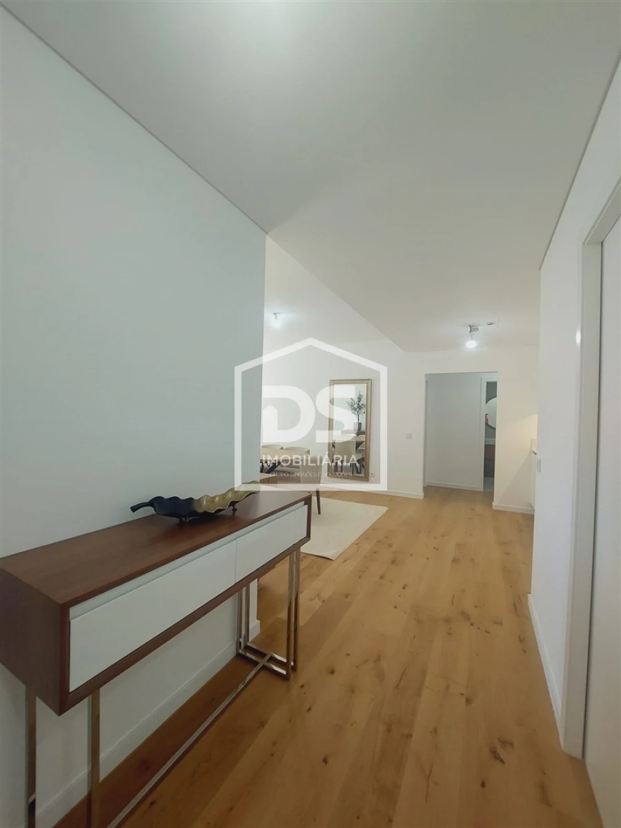 Apartamento T5 para Venda em Funchal (São Pedro) Foto 4
