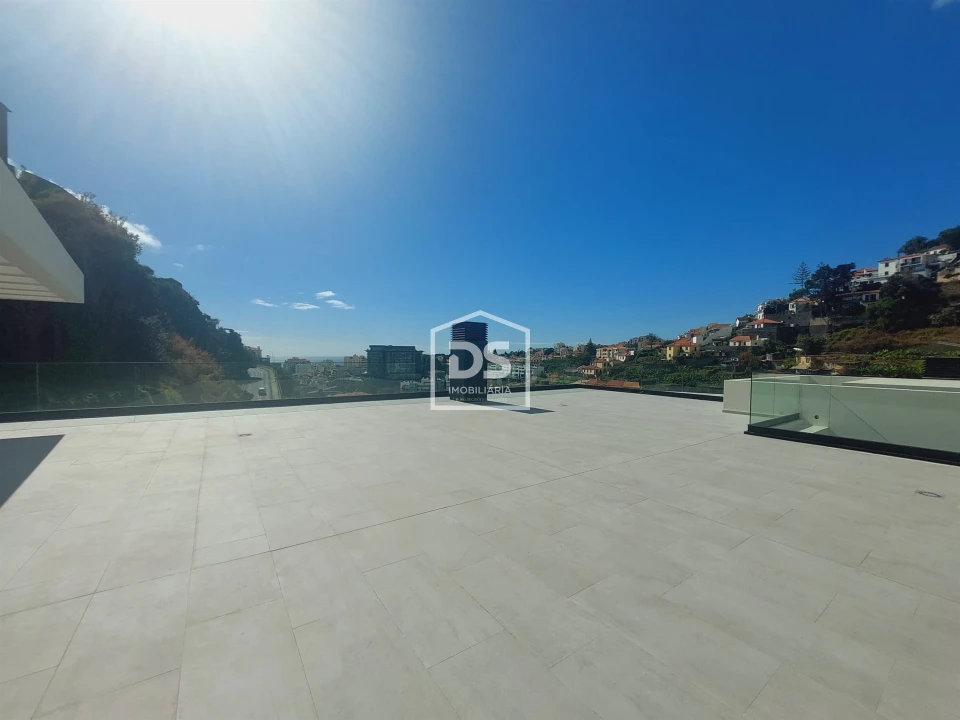 Apartamento T5 para Venda em Funchal (São Pedro) Foto 26
