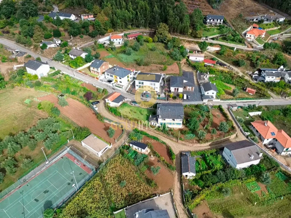 Terreno para Venda em Canelas e Espiunca Foto 13