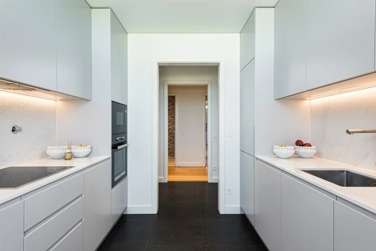 Apartamento T2 para Venda em Quarteira Foto 9