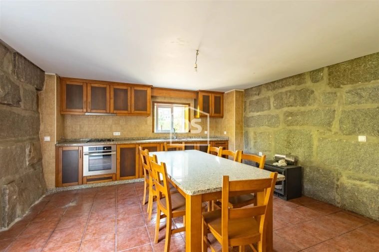 Moradia T3 para Venda em Vila Boa do Bispo Foto 7