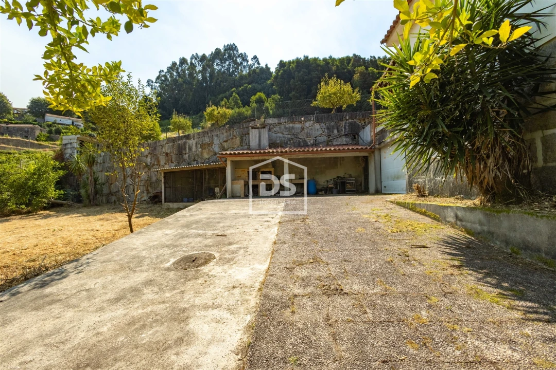 Moradia T3 para Venda em Vila Boa do Bispo Foto 1