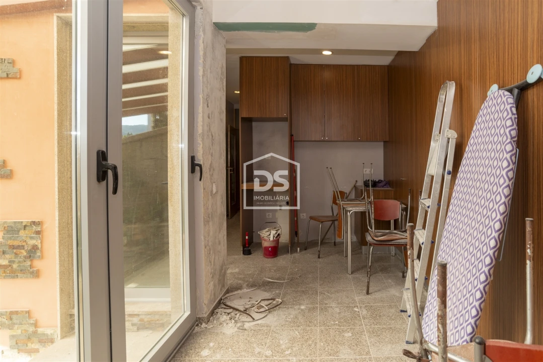 Moradia T7 para Venda em São Cristovão de Nogueira Foto 13