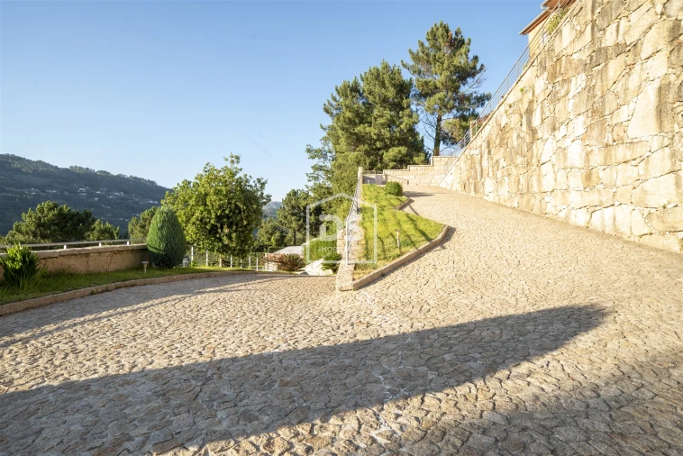 Moradia T7 para Venda em São Cristovão de Nogueira Foto 33