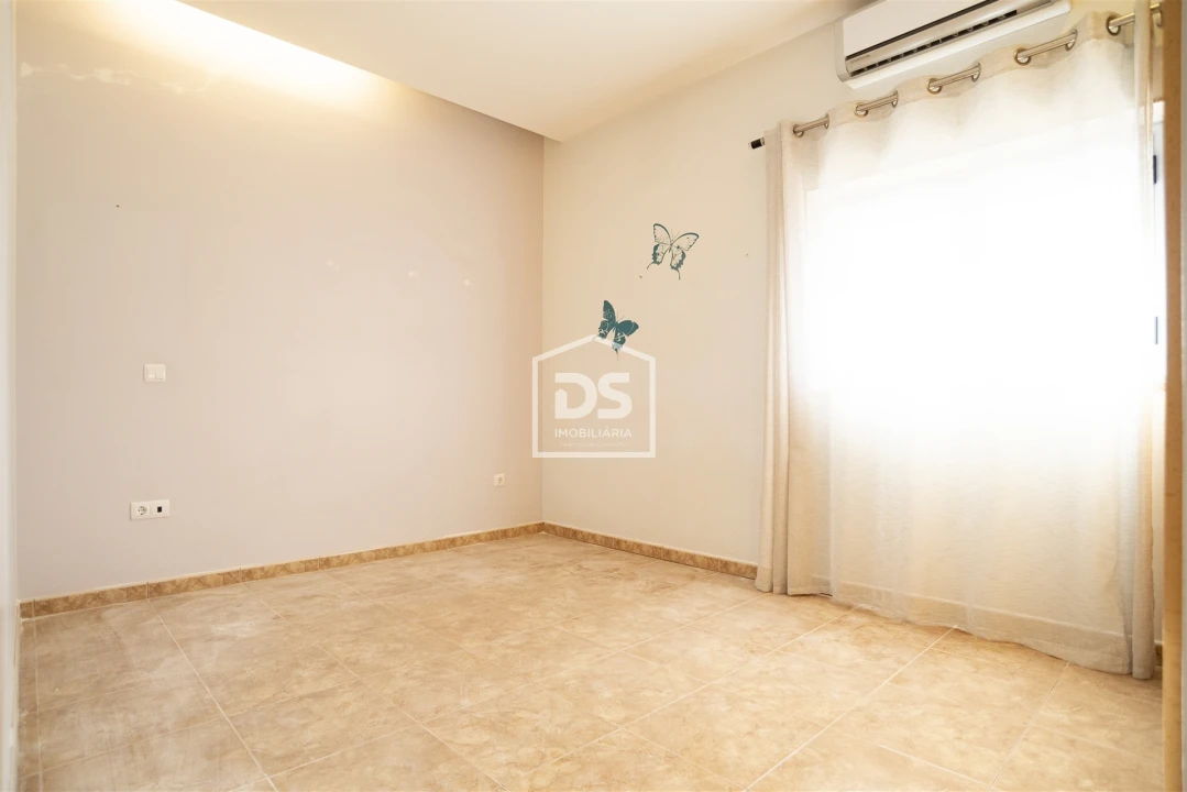 Moradia T7 para Venda em São Cristovão de Nogueira Foto 7