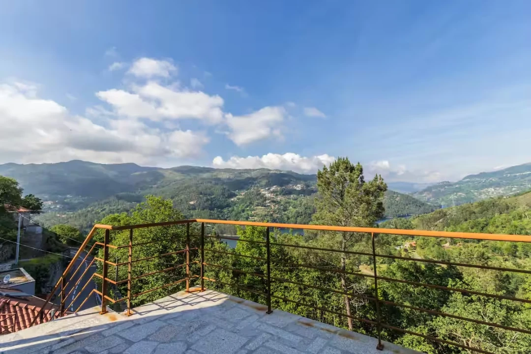 Moradia T0 para Venda em Parada do Bouro Foto 83