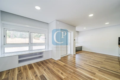Apartamento T2 para Venda em Nogueira e Silva Escura