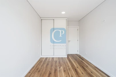 Apartamento T2 para Venda em Nogueira e Silva Escura