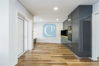 Apartamento T2 para Venda em Nogueira e Silva Escura