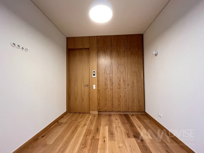 Apartamento T3 para Venda em Viseu Foto 9
