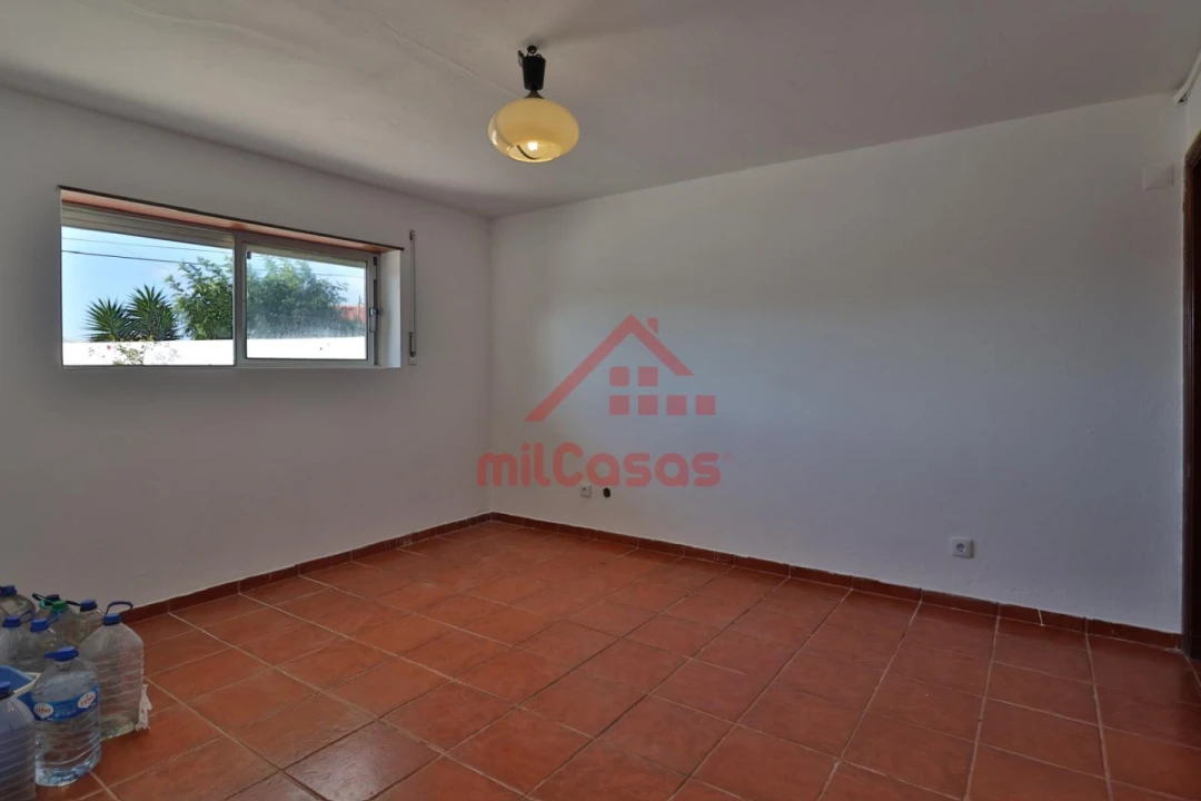 Moradia T11 para Venda em Atouguia da Baleia Foto 20