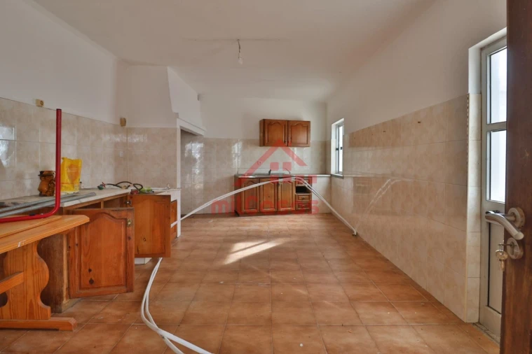 Moradia T11 para Venda em Atouguia da Baleia Foto 12