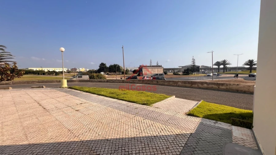 Loja para Venda em Peniche Foto 12