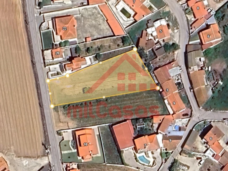 Terreno para Venda em Freiria Foto 2