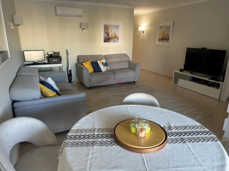 Apartamento T1 para Venda em Alvor Foto 11