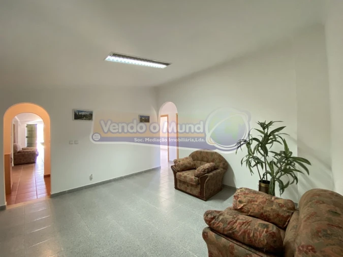 Moradia T5 para Venda em Branca Foto 5