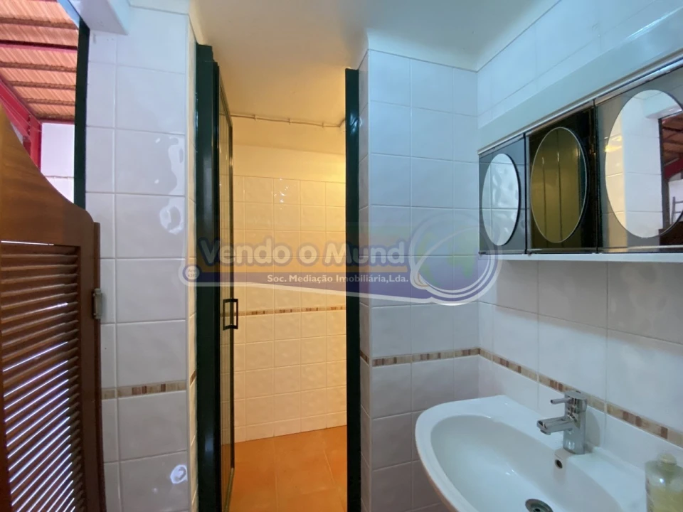 Moradia T5 para Venda em Branca Foto 19