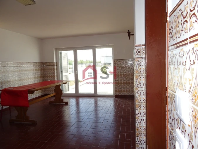 Moradia T9 para Venda em Atouguia da Baleia Foto 14