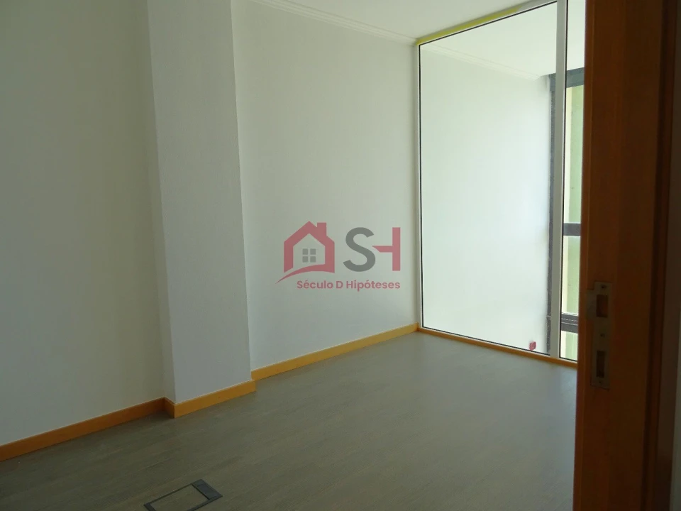 Loja para Venda em Peniche Foto 11