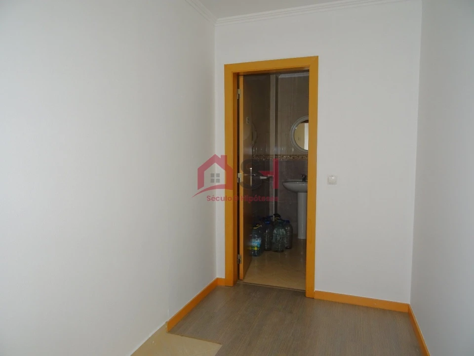 Loja para Venda em Peniche Foto 12