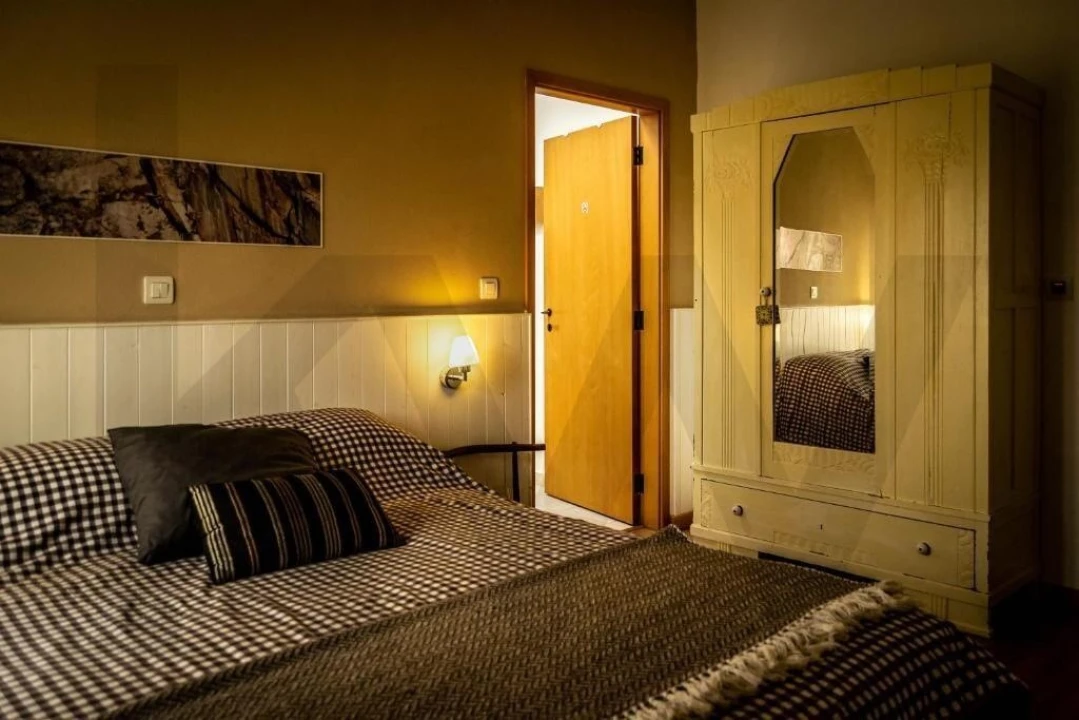 Moradia T7 para Venda em Monfortinho e Salvaterra do Extremo Foto 14