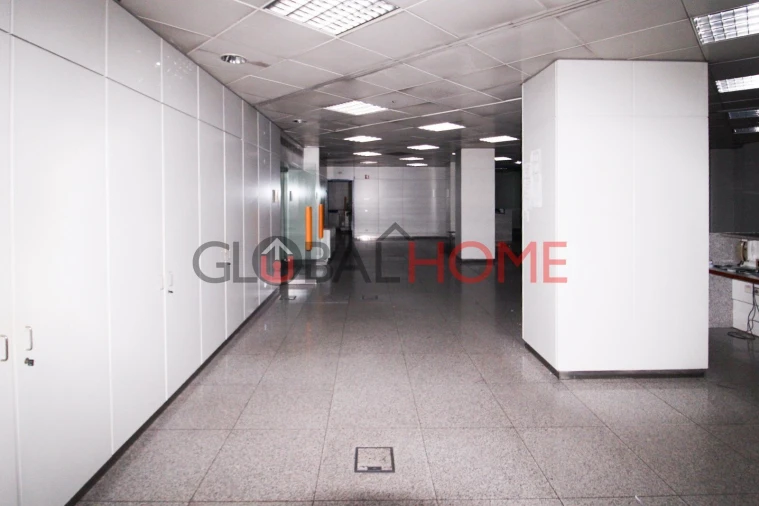 Negócio para Venda em Rio Tinto Foto 3