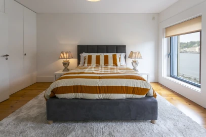 Apartamento T1 para Arrendamento em Santa Marinha e São Pedro da Afurada