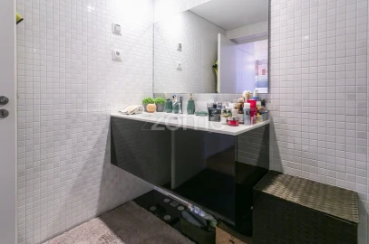 Apartamento T1 para Arrendamento em Santa Marinha e São Pedro da Afurada