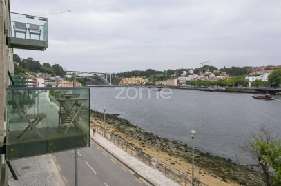 Apartamento T1 para Arrendamento em Santa Marinha e São Pedro da Afurada