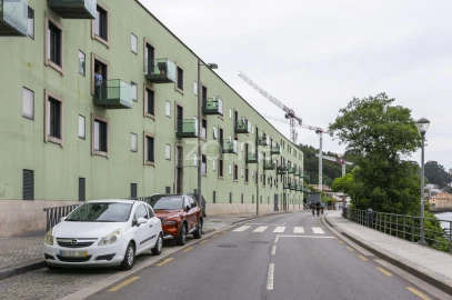 Apartamento T1 para Arrendamento em Santa Marinha e São Pedro da Afurada
