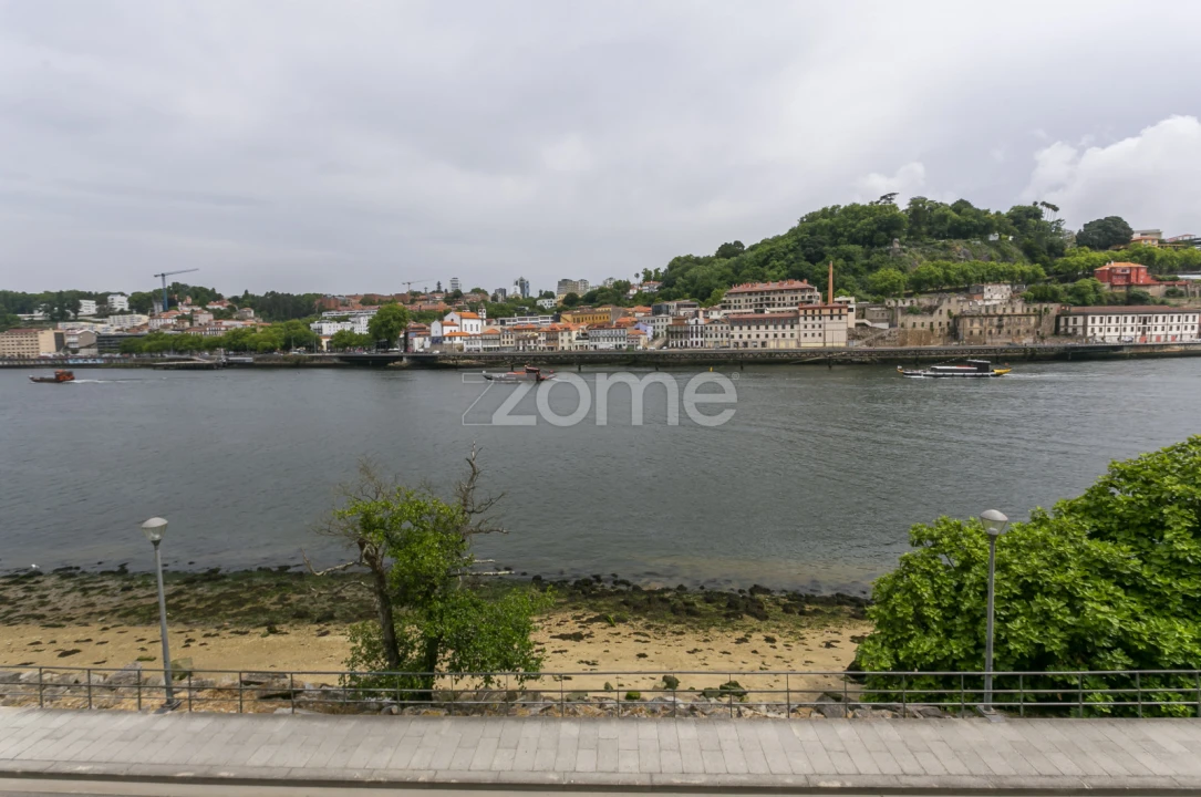 Apartamento T1 para Arrendamento em Santa Marinha e São Pedro da Afurada Foto 20