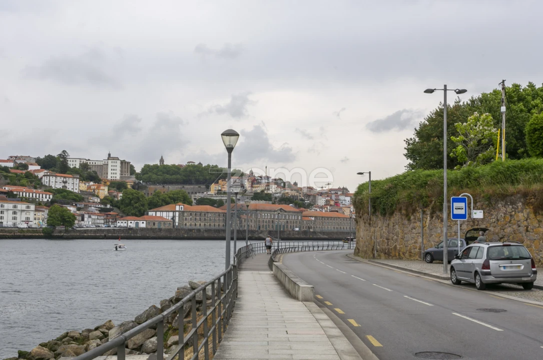 Apartamento T1 para Arrendamento em Santa Marinha e São Pedro da Afurada Foto 29
