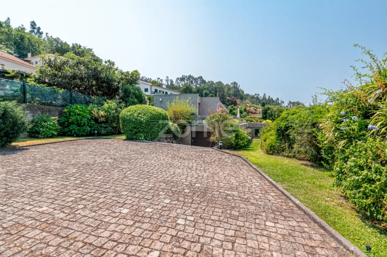 Moradia T5 para Venda em Lanhelas Foto 10