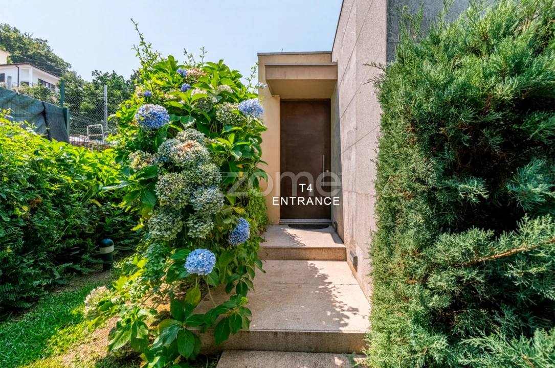 Moradia T5 para Venda em Lanhelas Foto 11