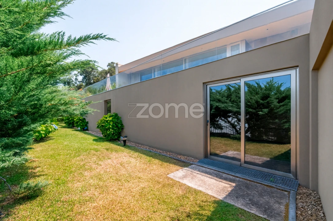 Moradia T5 para Venda em Lanhelas Foto 23