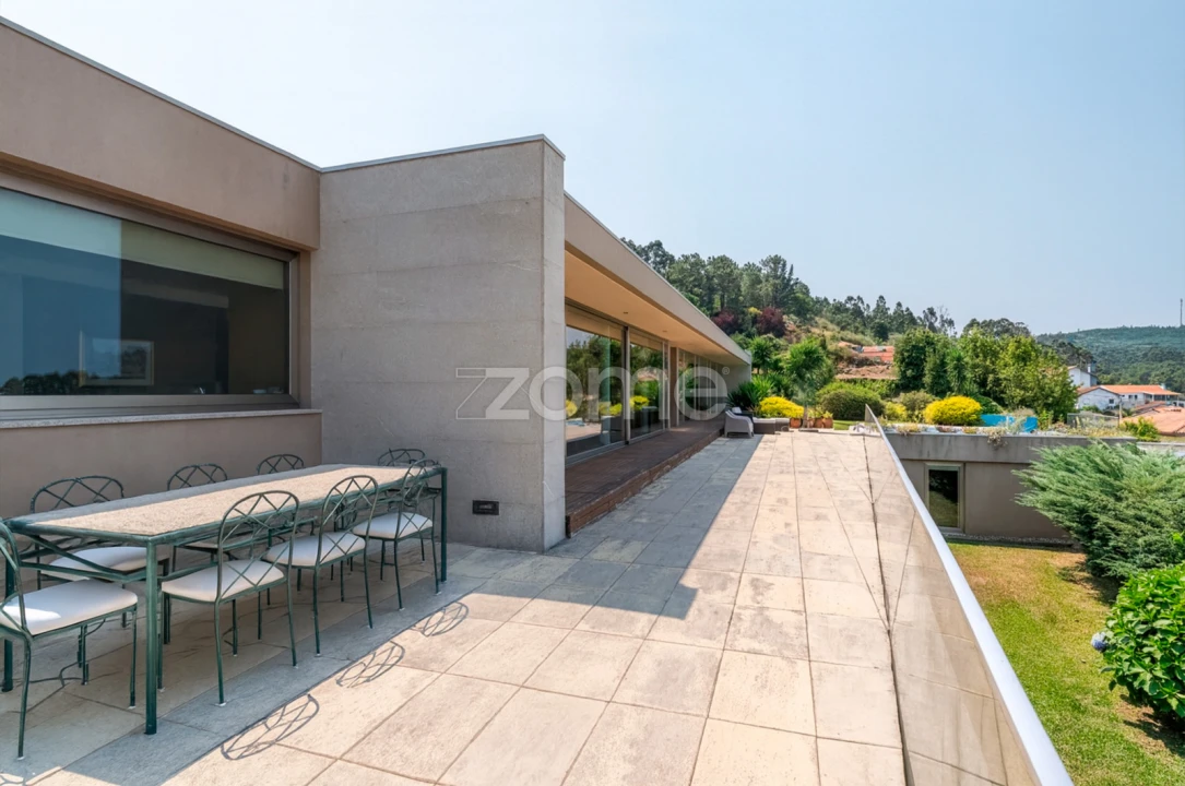 Moradia T5 para Venda em Lanhelas Foto 15