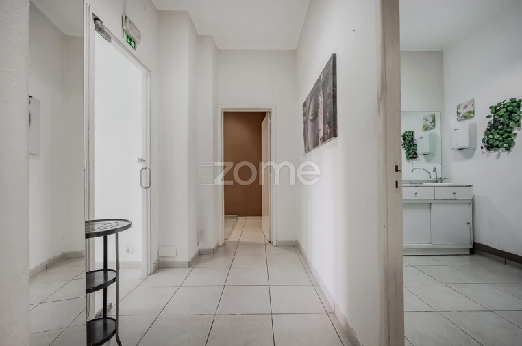 Negócio para Venda em Algés, Linda-A-Velha e Cruz Quebrada-Dafundo Foto 13