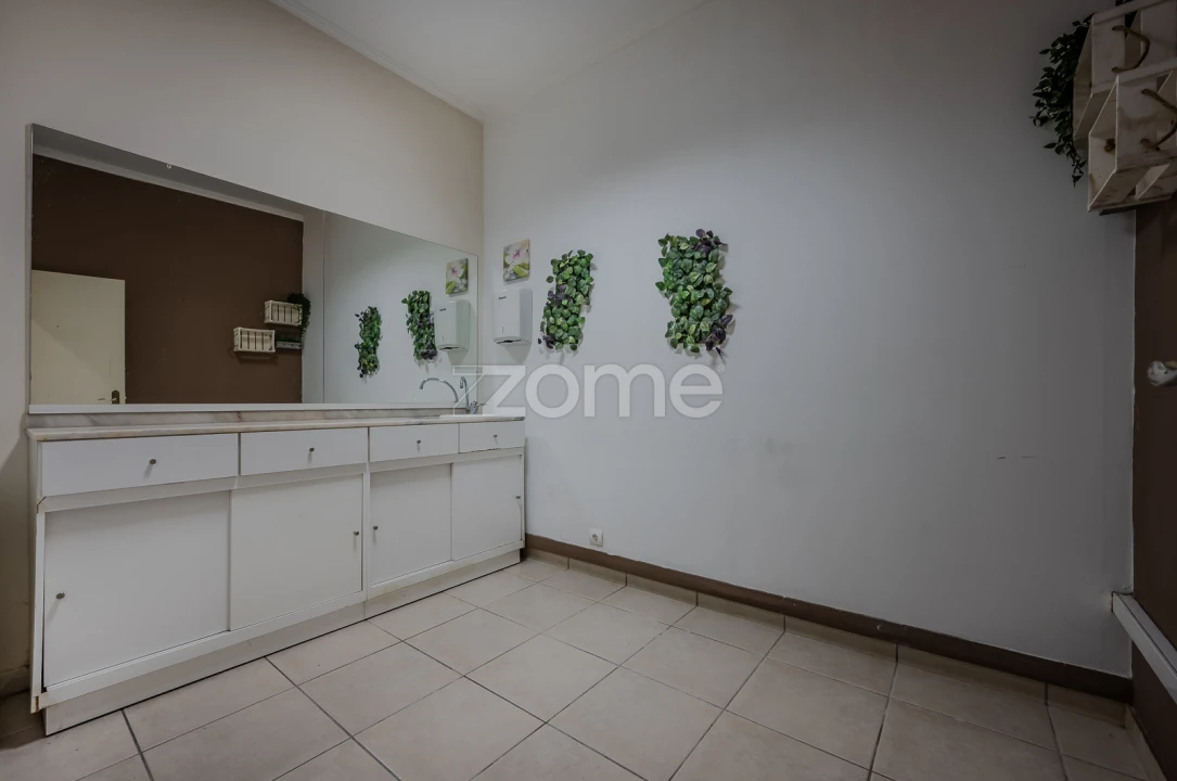 Negócio para Venda em Algés, Linda-A-Velha e Cruz Quebrada-Dafundo Foto 14