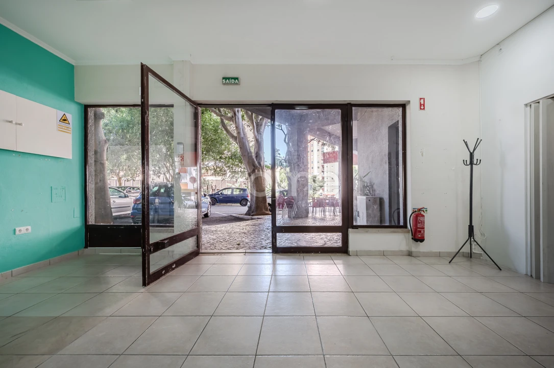 Negócio para Venda em Algés, Linda-A-Velha e Cruz Quebrada-Dafundo Foto 7