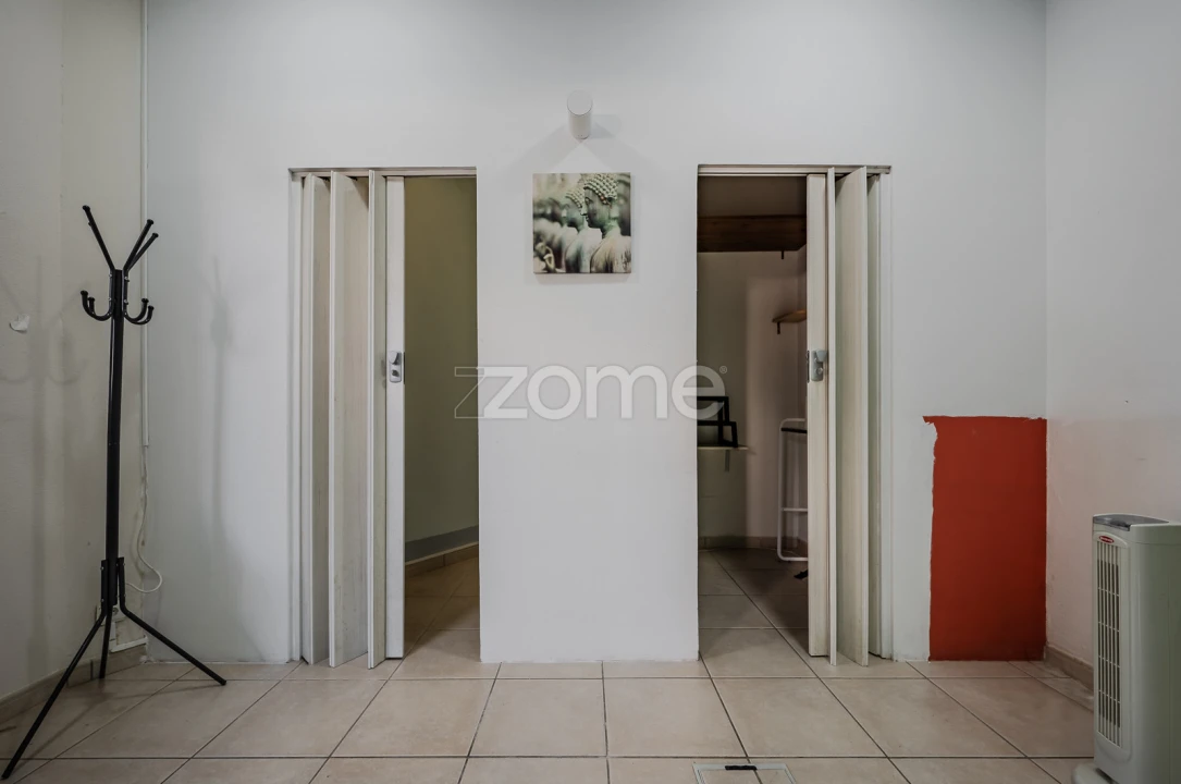 Negócio para Venda em Algés, Linda-A-Velha e Cruz Quebrada-Dafundo Foto 8