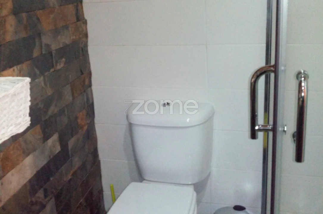 Moradia T3 para Venda em Benfeita Foto 9