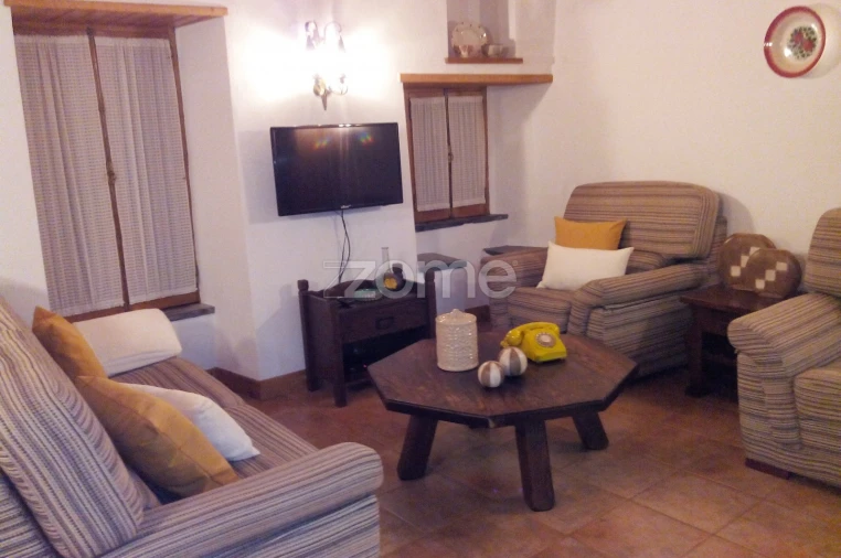 Moradia T3 para Venda em Benfeita Foto 13