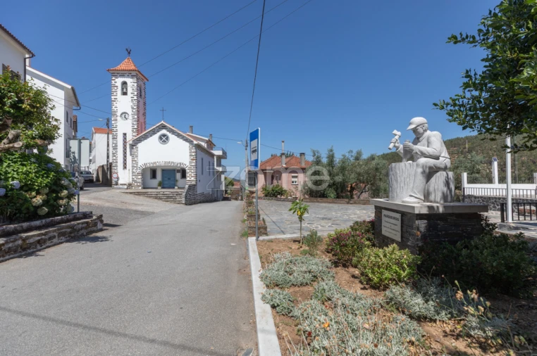 Moradia T3 para Venda em Benfeita Foto 25